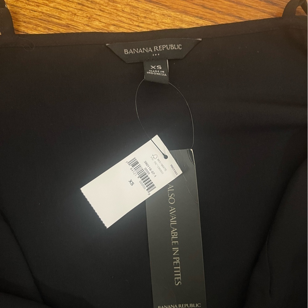 NWT Banana Republic Black V-neck Camisole Lined Front Adjustable Straps … - Picture 6 of 6